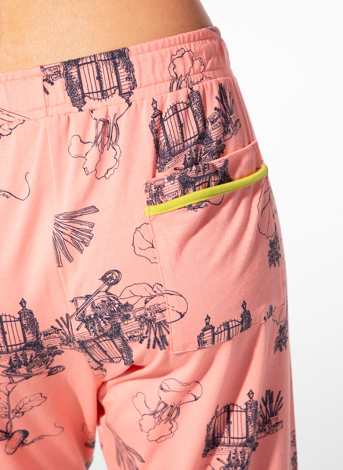 shorts, pink, pocket, drawstring, patterned