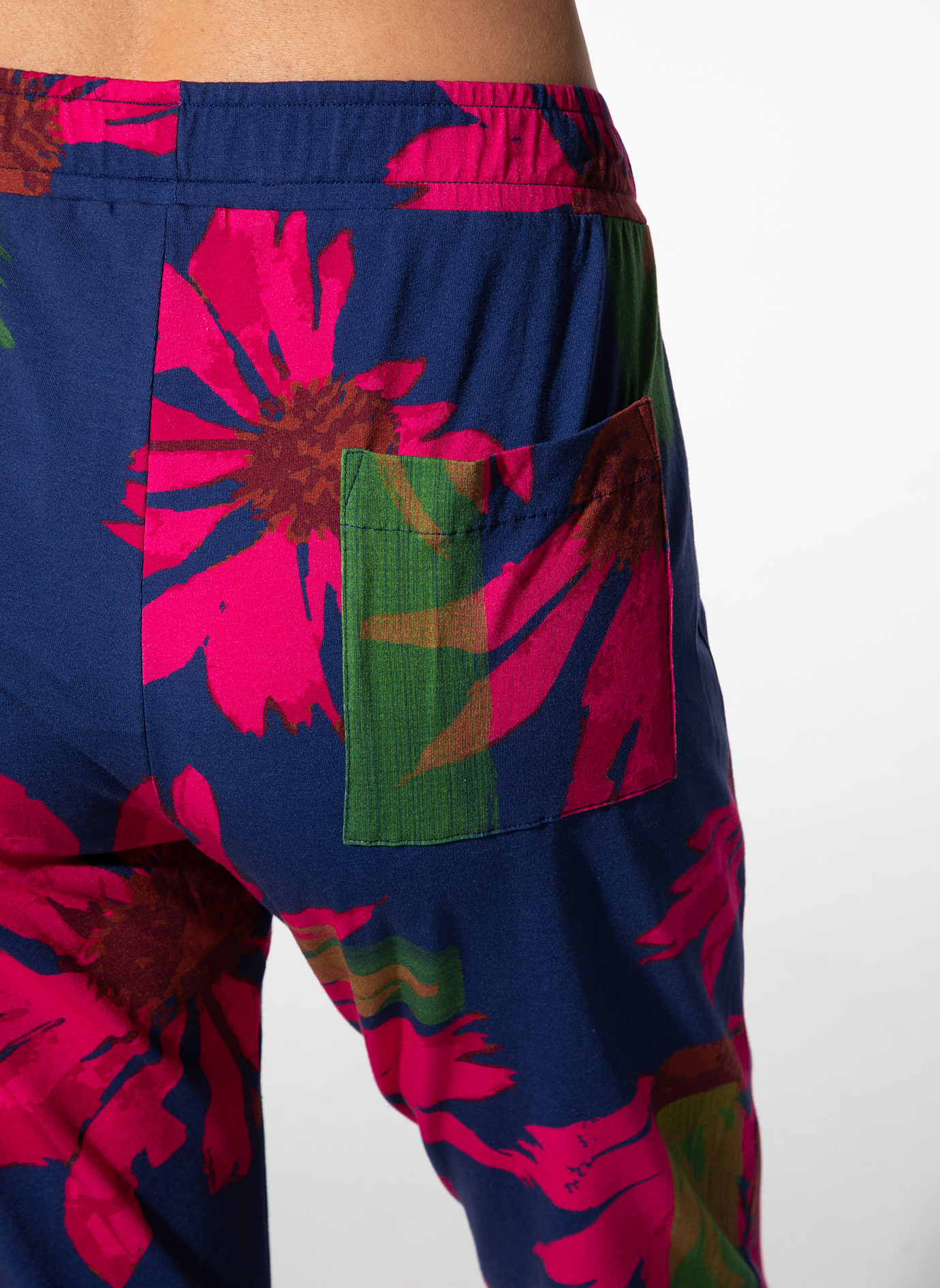 Hose, Shorts, Blumenmuster, Tasche, Knopflose