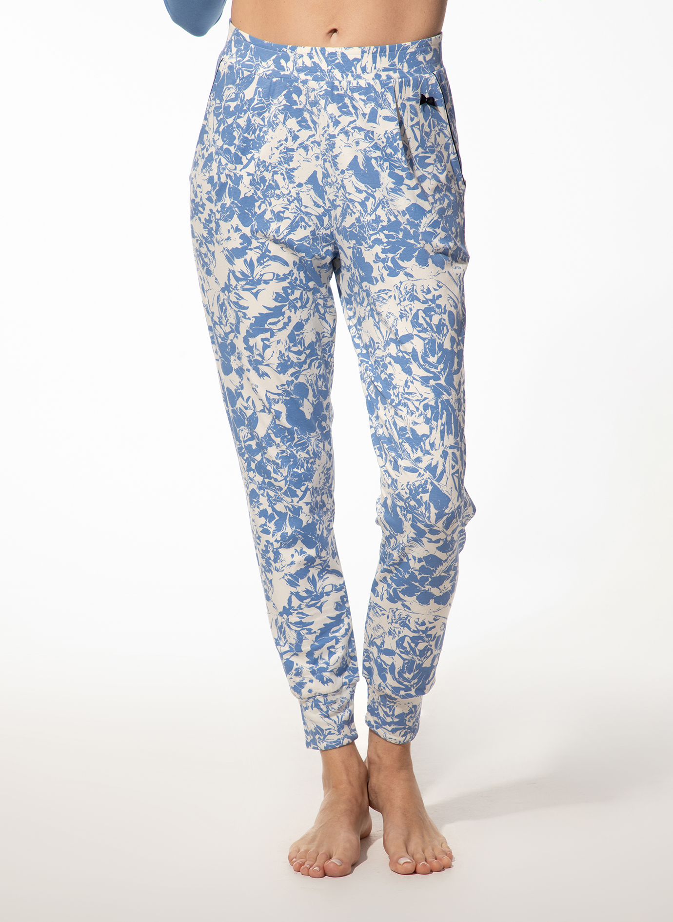 Damen-Schlafhose lang blau Blumen