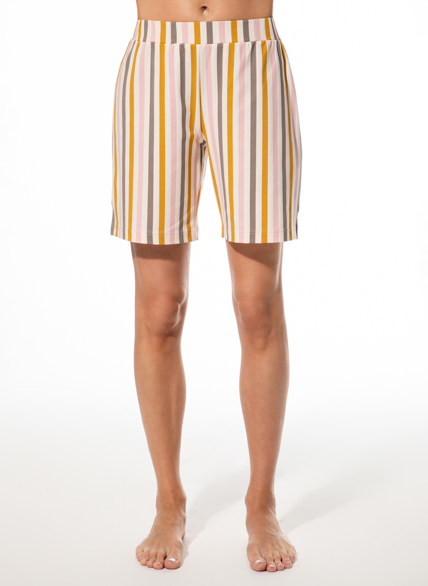 Bekleidung, Kurze Hosen, Person, Strandmode